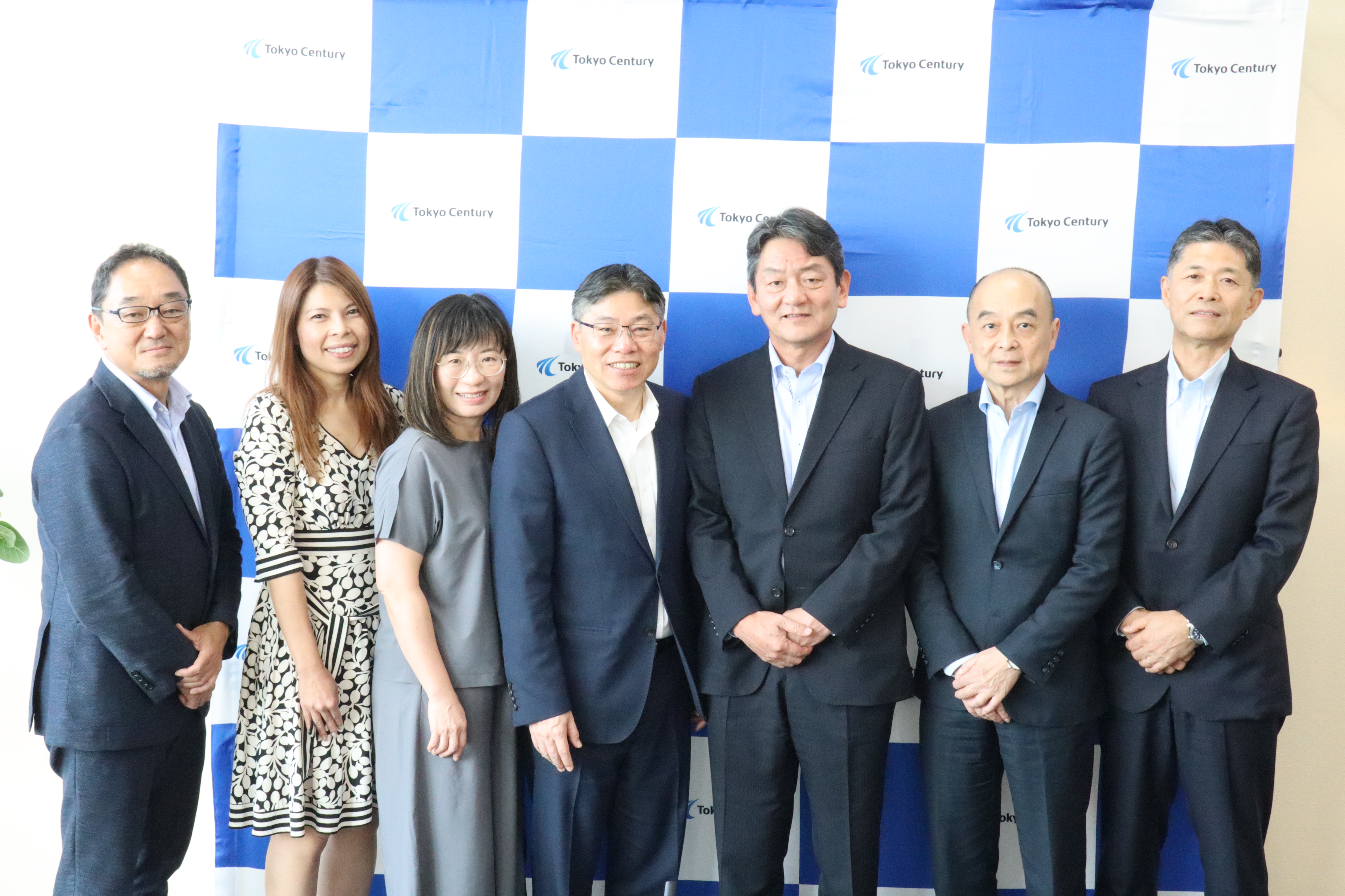 香港ラム サイホン運輸・物流長官が当社を表敬訪問.JPG